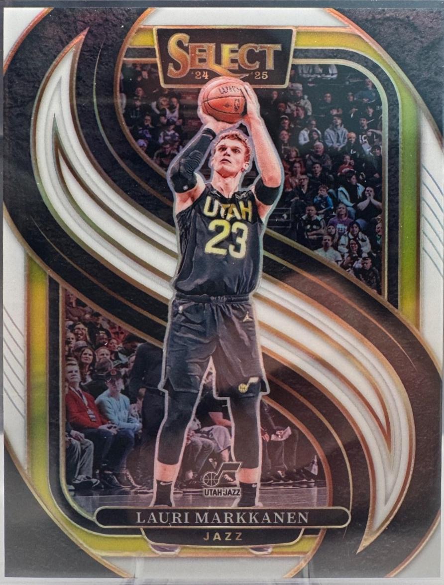 Lauri Markkanen [White Prizm] #136