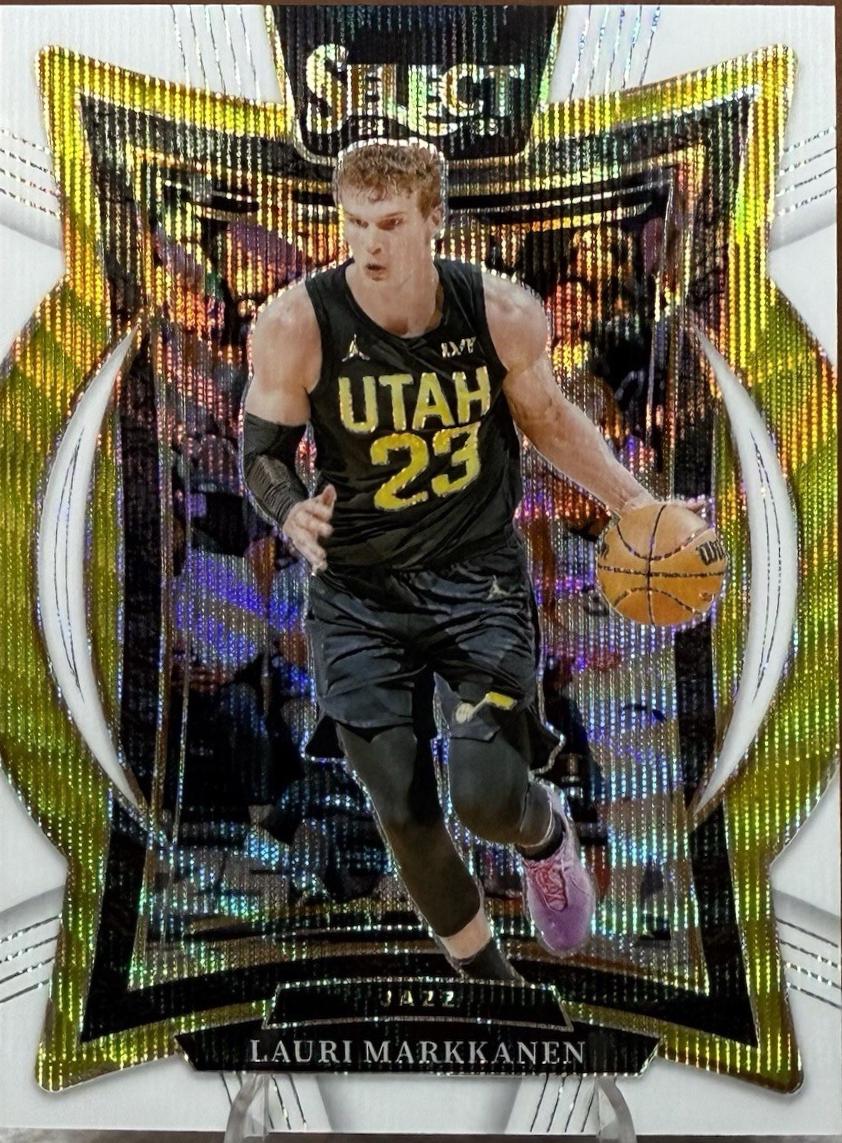 Lauri Markkanen [White Wave Prizm] #62