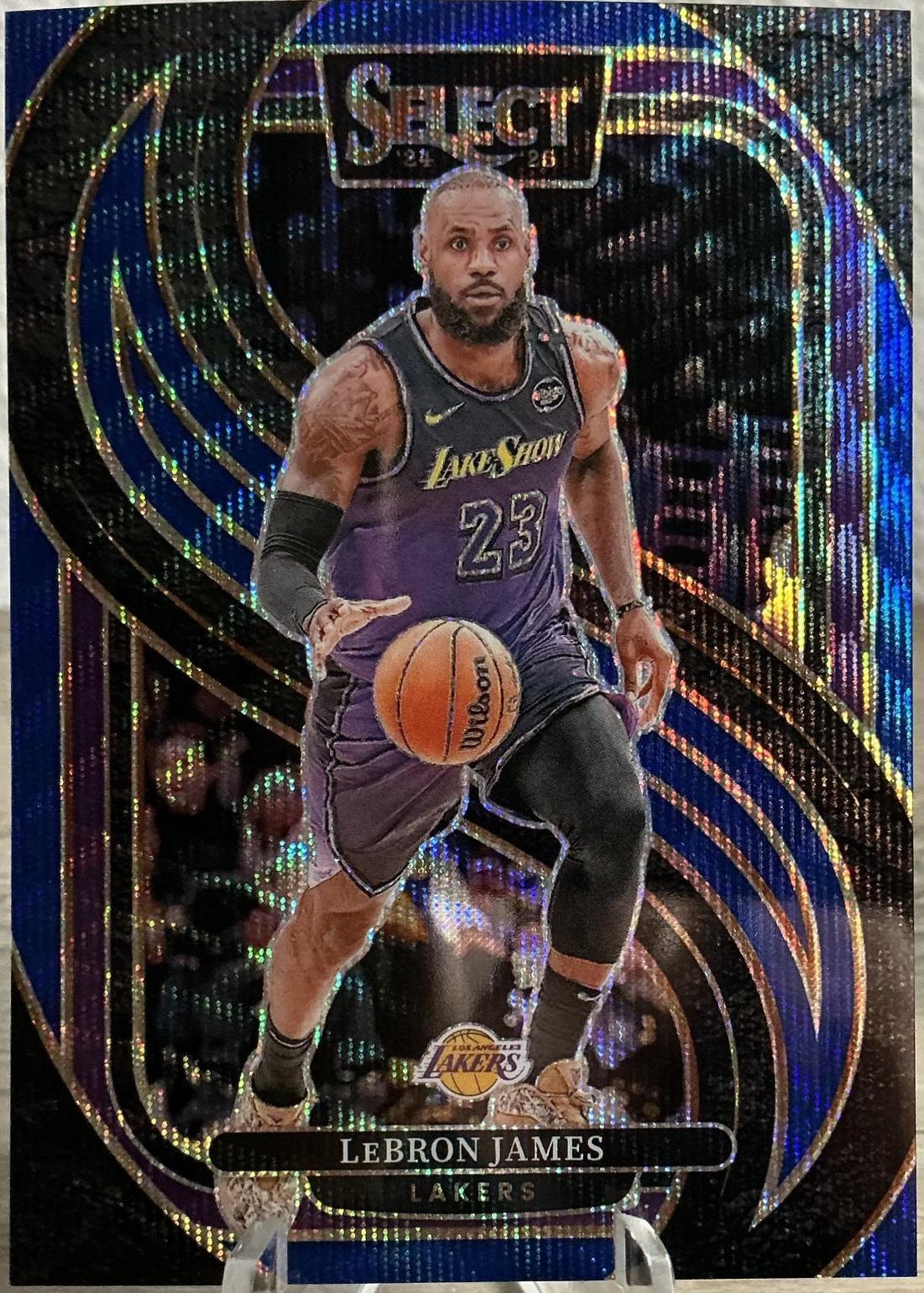 LeBron James [Blue Wave Prizm] #111