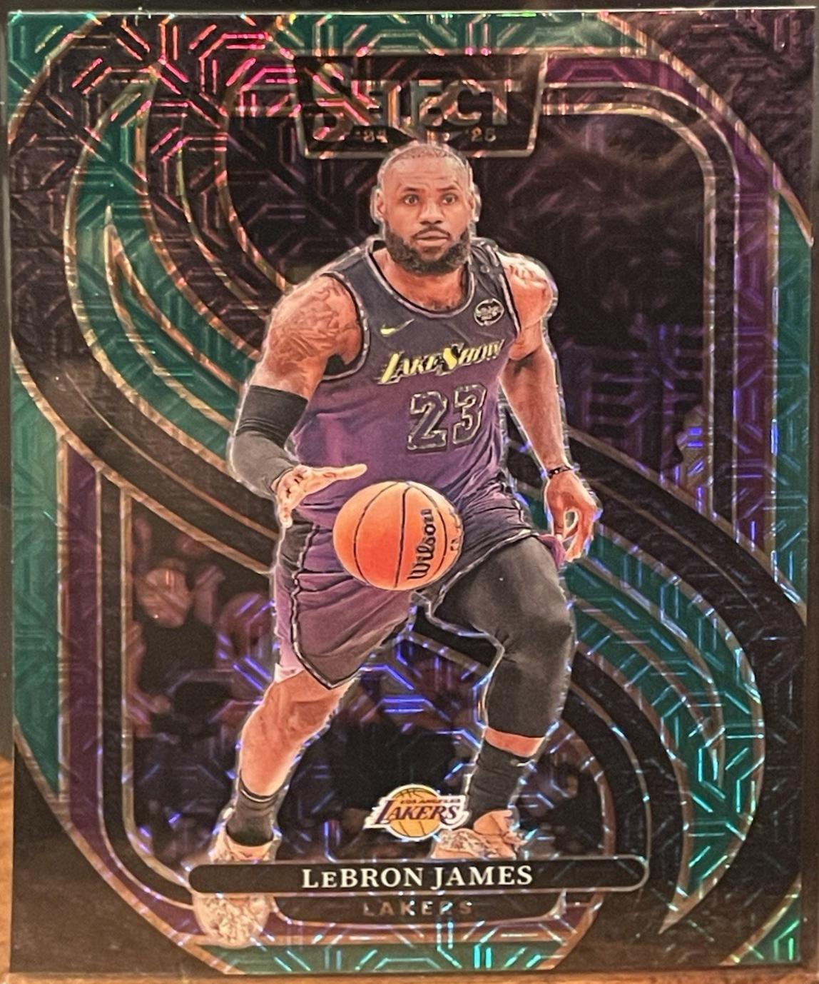 LeBron James [Green Prizm] #111
