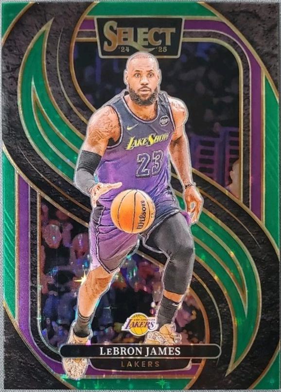 LeBron James [Green Stars Prizm] #111