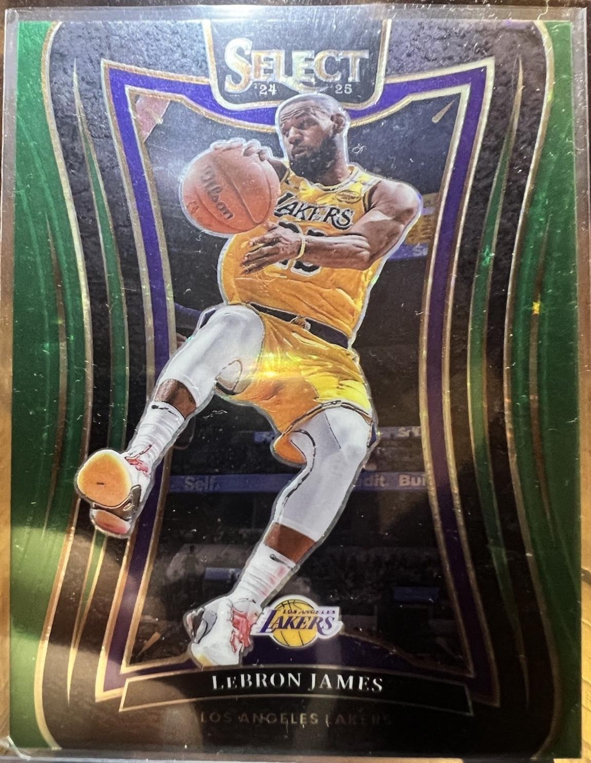 LeBron James [Green Stars Prizm] #310