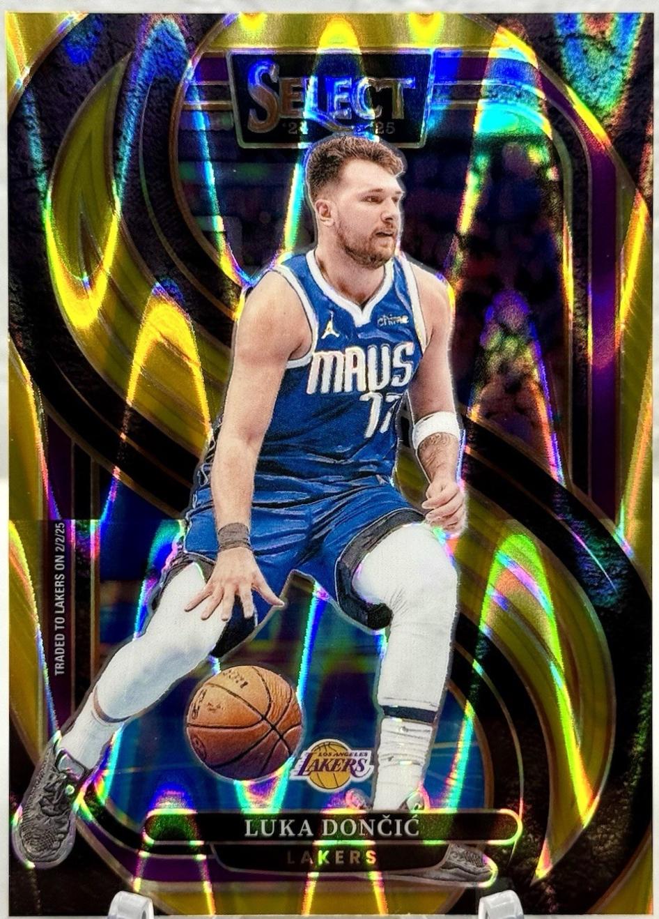 Luka Doncic [Gold Prizm] #141