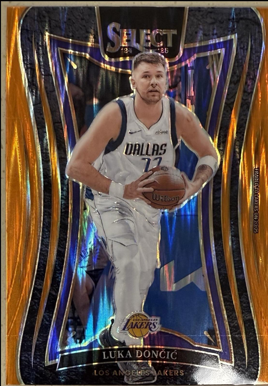 Luka Doncic [Orange Flash Prizm] #347