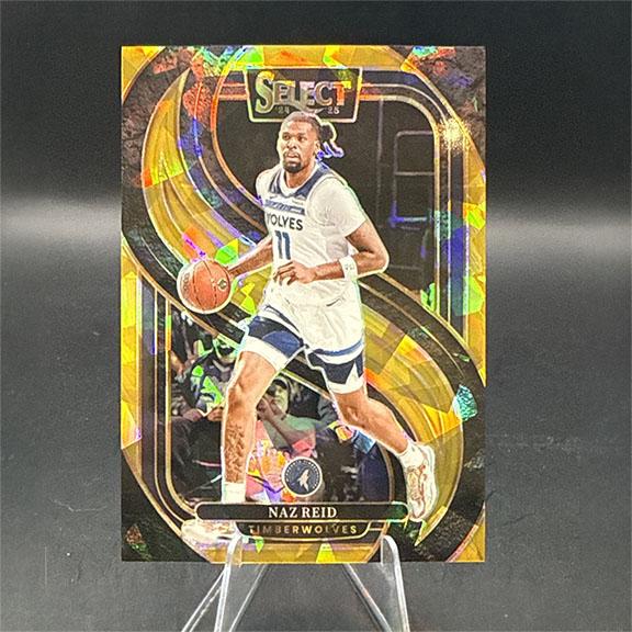 Naz Reid [Gold Prizm] #132