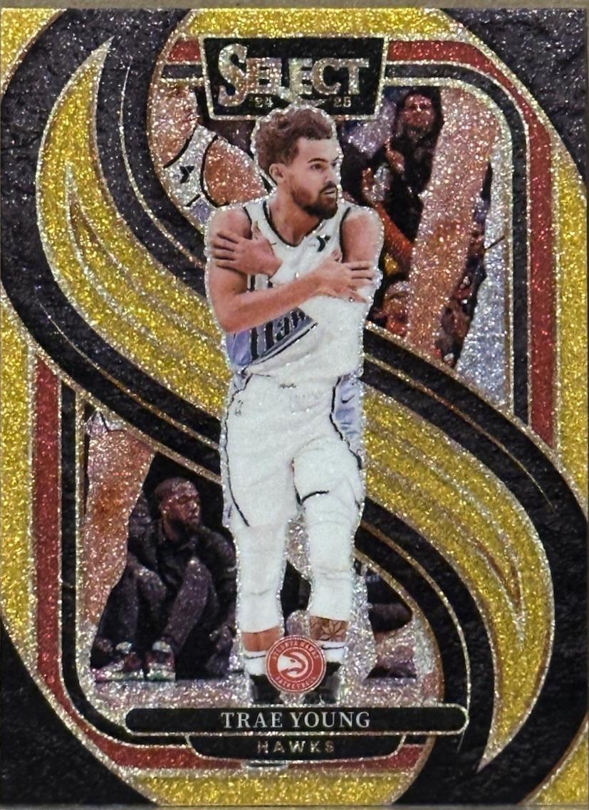 Trae Young [Gold Glitter Prizm] #123
