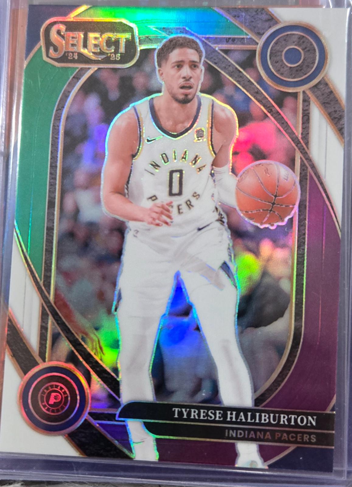 Tyrese Haliburton [Green White Purple Prizm] #220