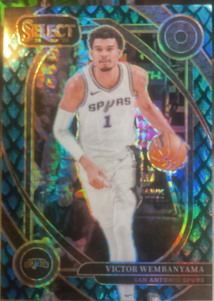 Victor Wembanyama [Dragon Scale Prizm] #229