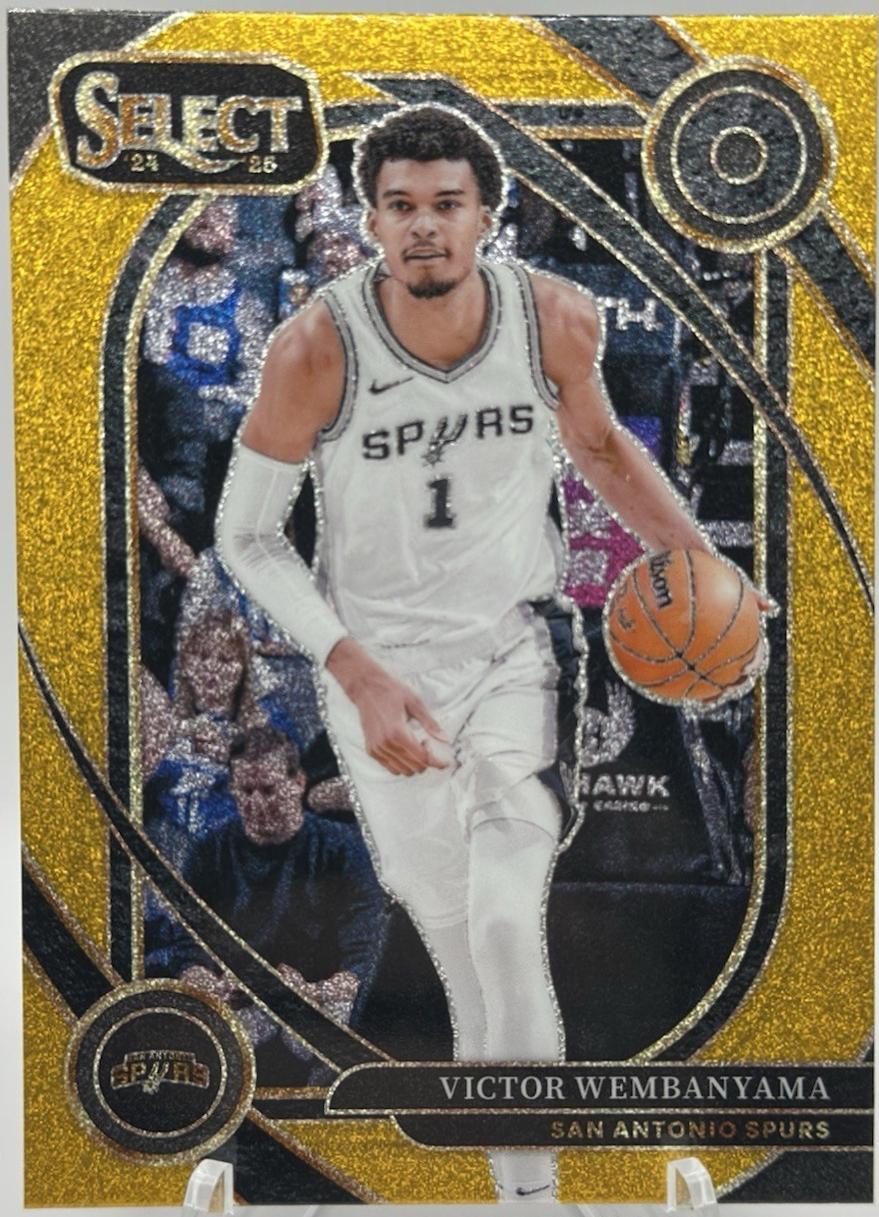 Victor Wembanyama [Gold Glitter Prizm] #229