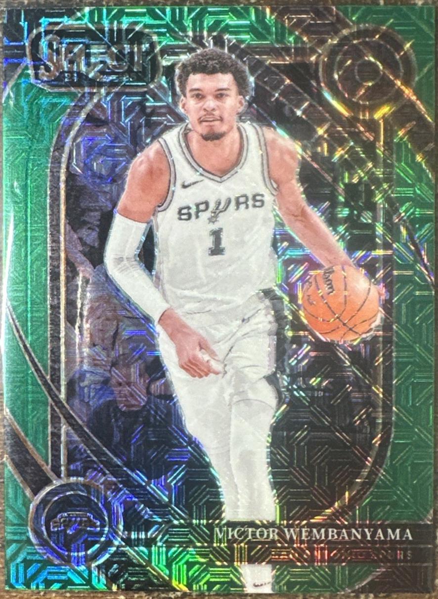 Victor Wembanyama [Green Mojo Prizm] #229