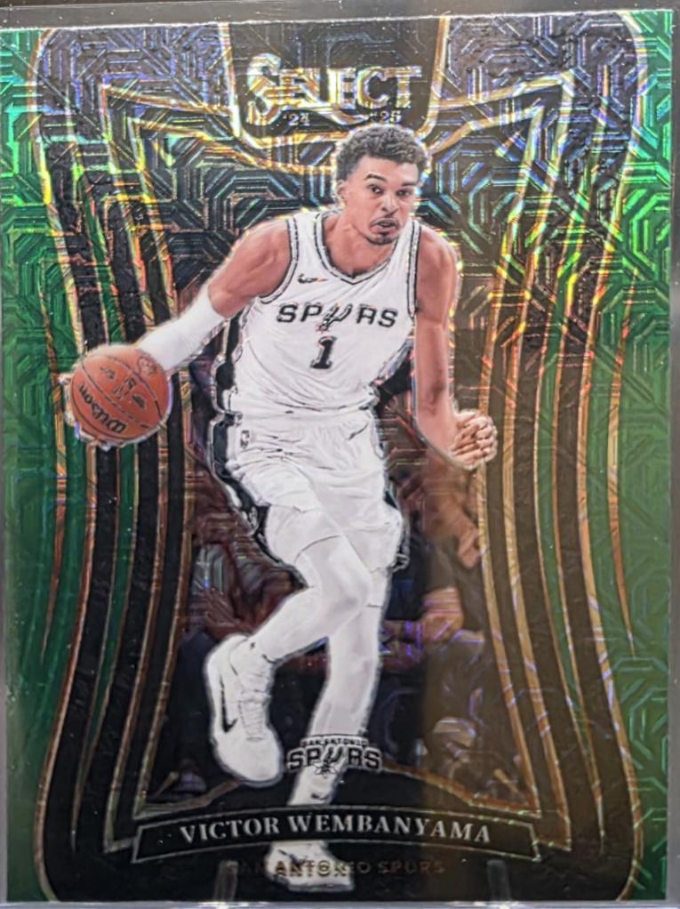Victor Wembanyama [Green Mojo Prizm] #309