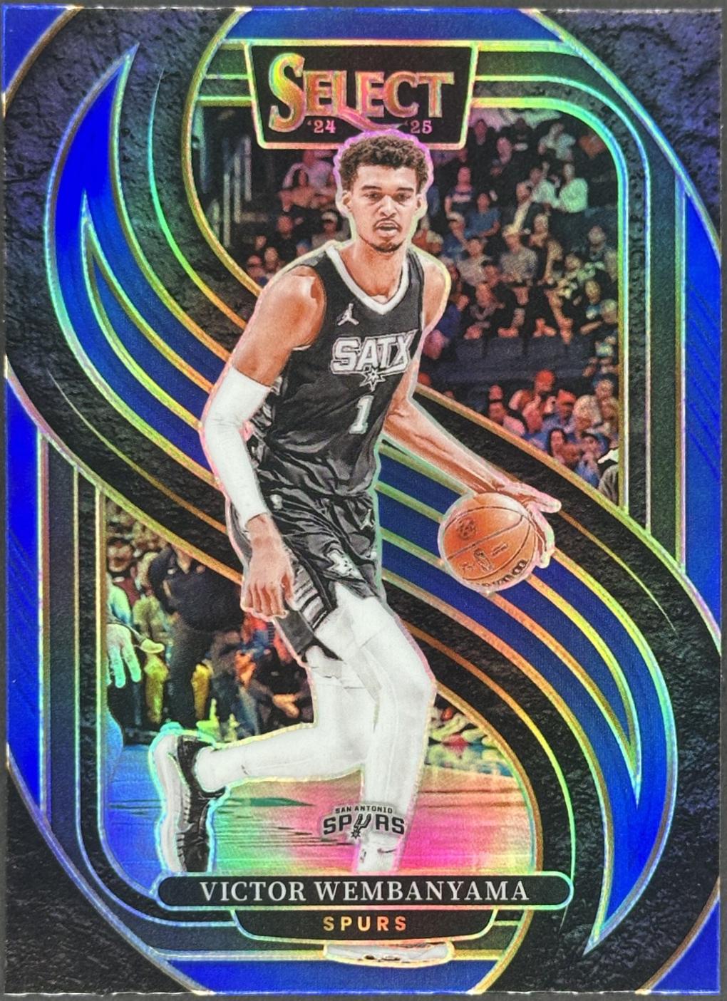 Victor Wembanyama [Silver Prizm] #102