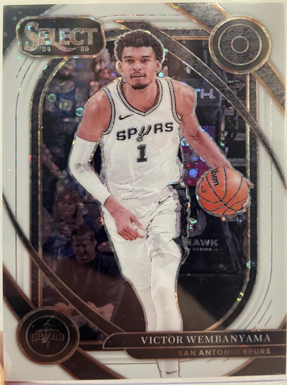 Victor Wembanyama [White Disco Prizm] #229