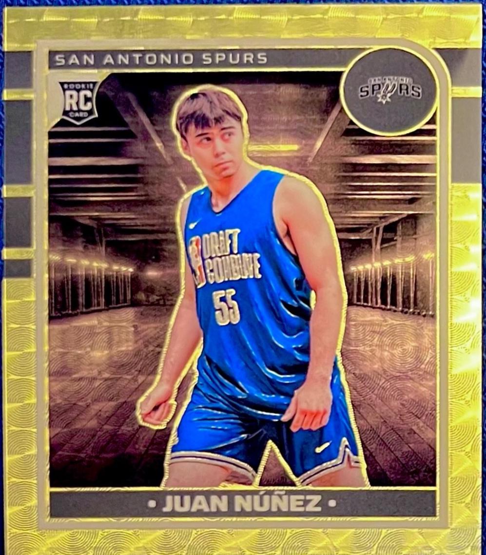 Juan Nunez [Gold Vinyl Prizm Premium] #266