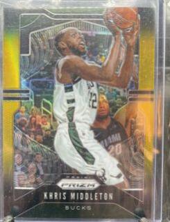 Khris Middleton [Black Gold Prizm] #235