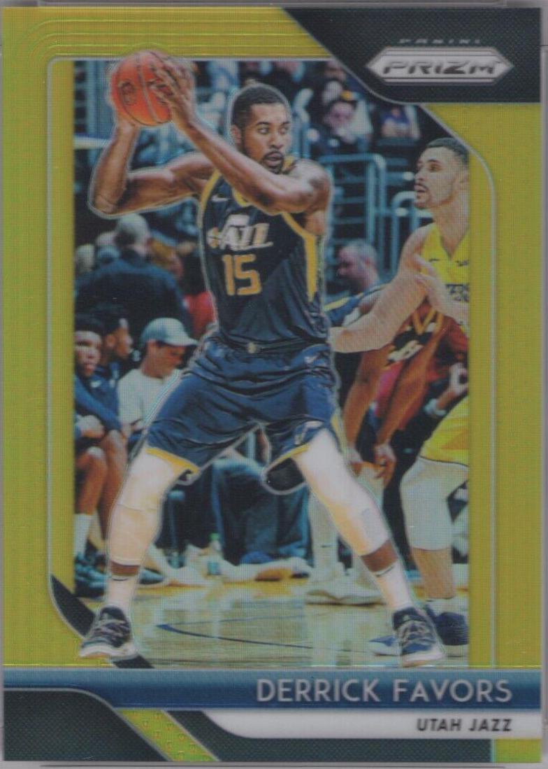 Derrick Favors [Gold Prizm] #173