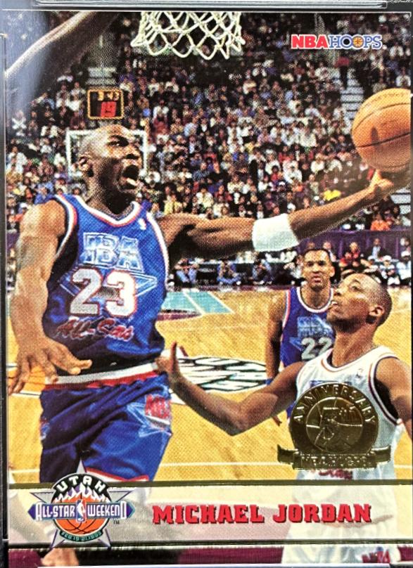 Michael Jordan [5th Anniversary Gold] #257