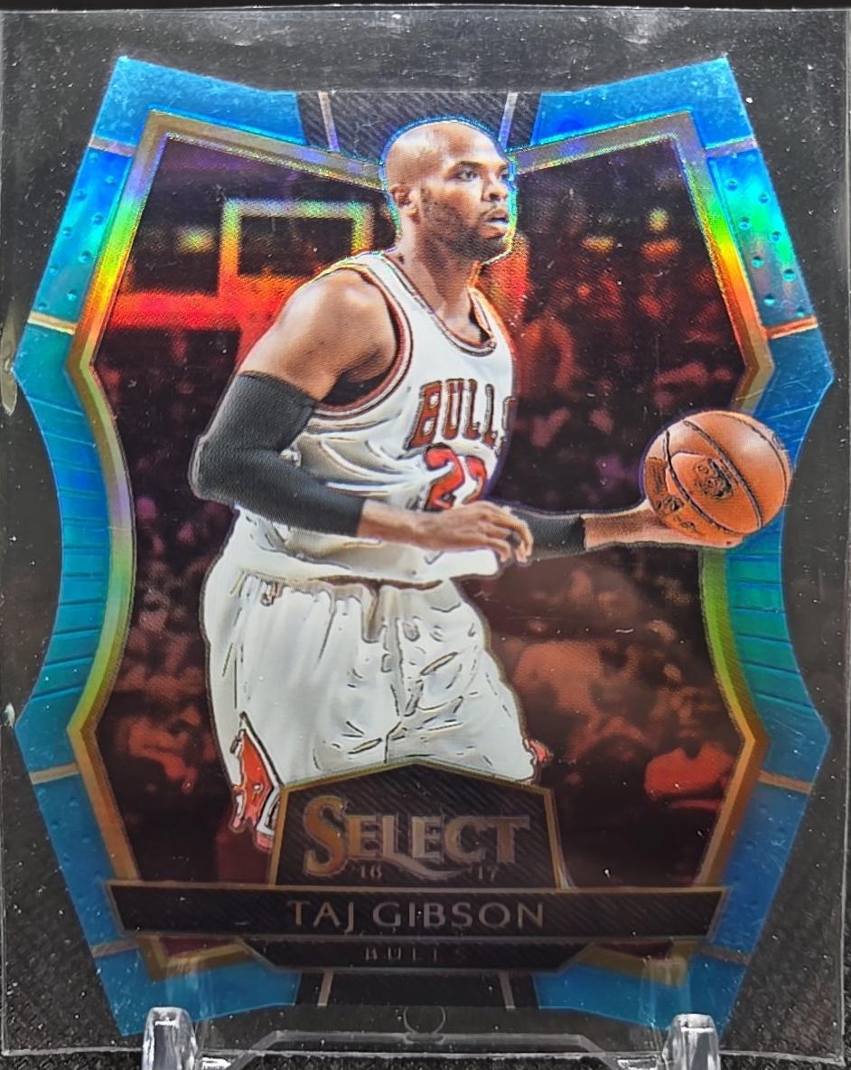 Taj Gibson [Light Blue Prizm] #140