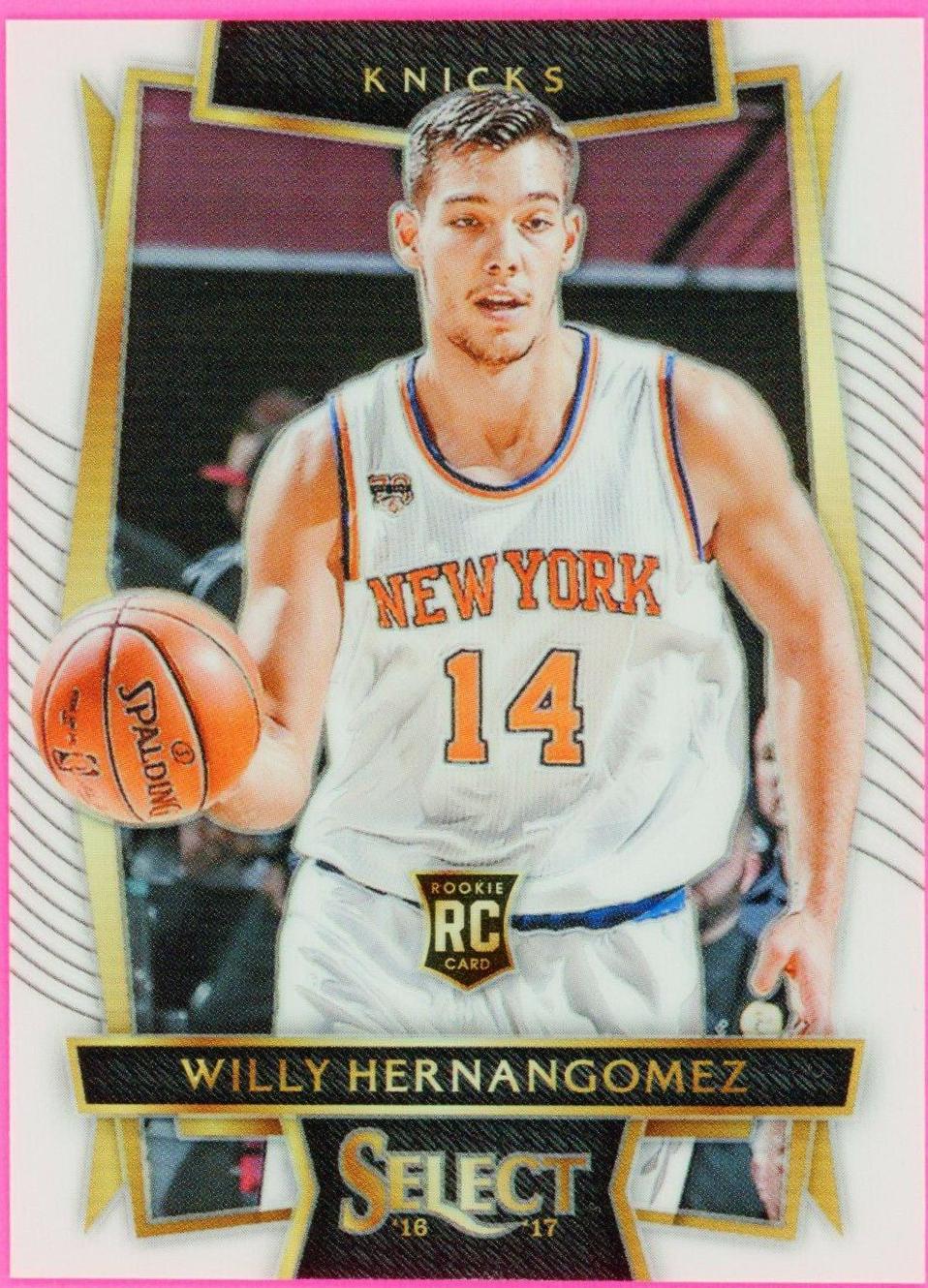 Willy Hernangomez [White Prizm] #19
