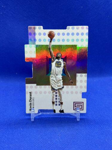 Kevin Durant [Pursuit Die Cut] #49
