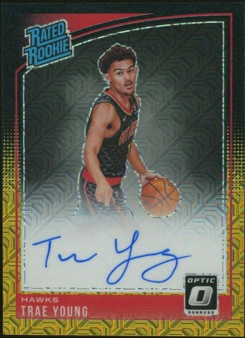 Trae Young [Autograph Gold] #198