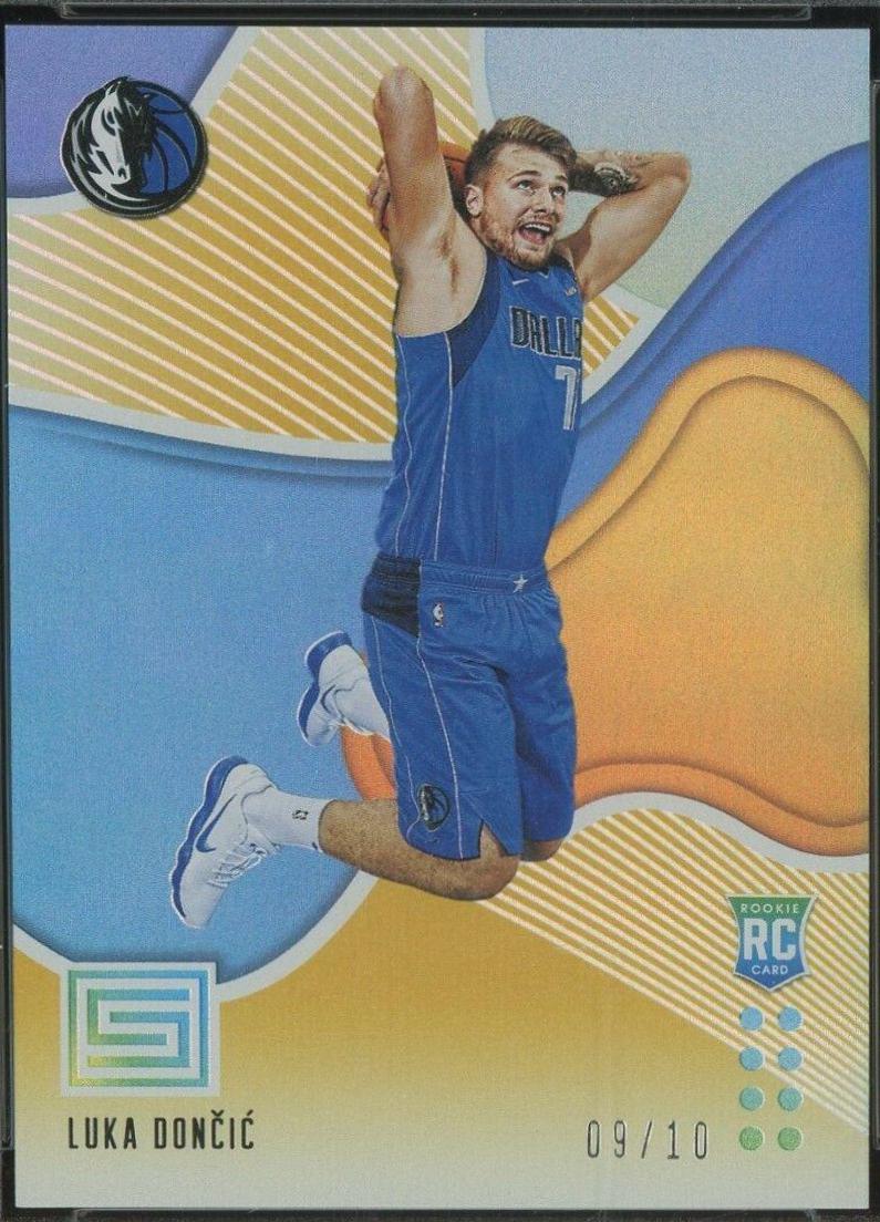 Luka Doncic [Gold] #172