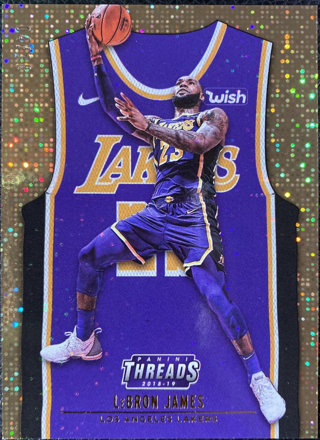 LeBron James [Dazzle Gold] #215