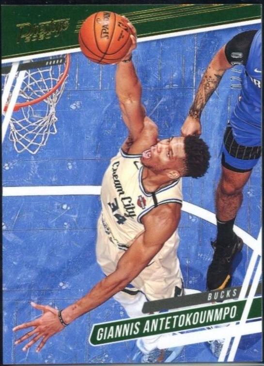 Giannis Antetokounmpo [Gold] #62