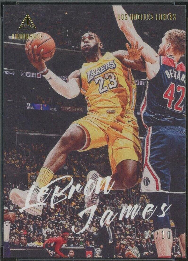 LeBron James [Gold] #162
