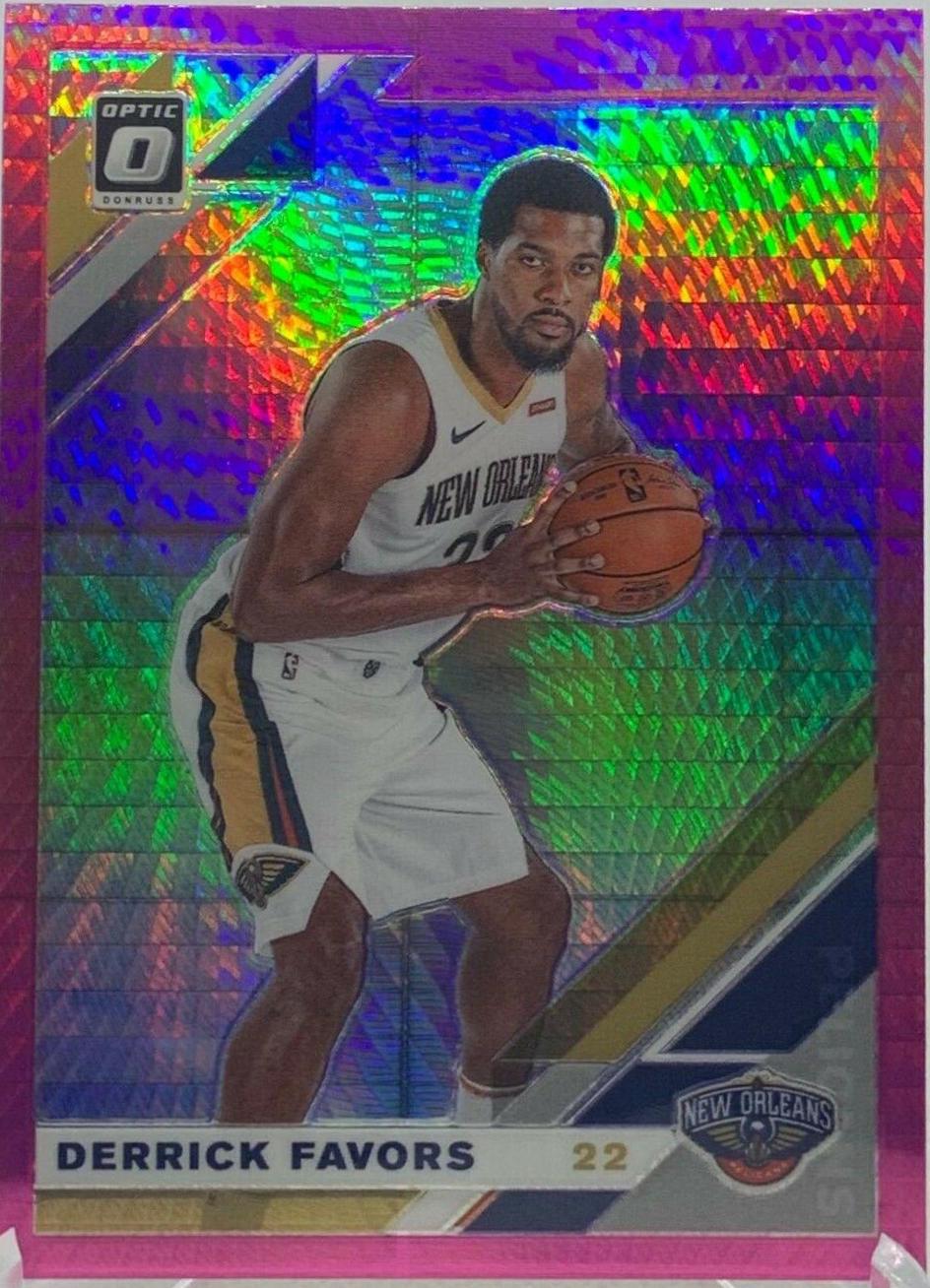 Derrick Favors [Hyper Pink] #33