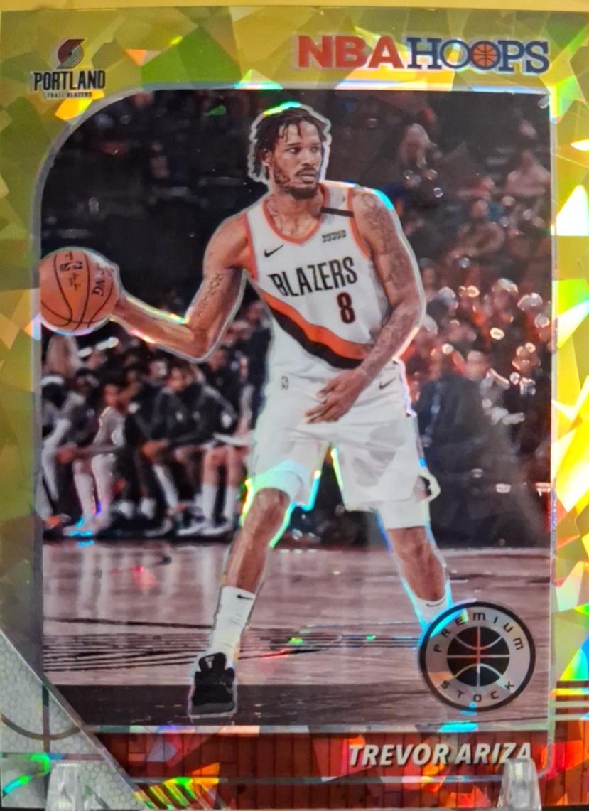 Trevor Ariza [Gold Cracked Ice] #197