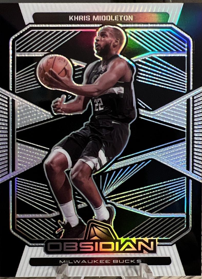 Khris Middleton [White Pulsar] #66