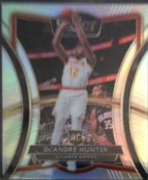 De'Andre Hunter [Silver Prizm] #136