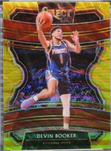 Devin Booker [Gold Prizm] #70