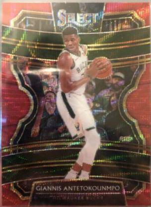 Giannis Antetokounmpo [Red Prizm] #22