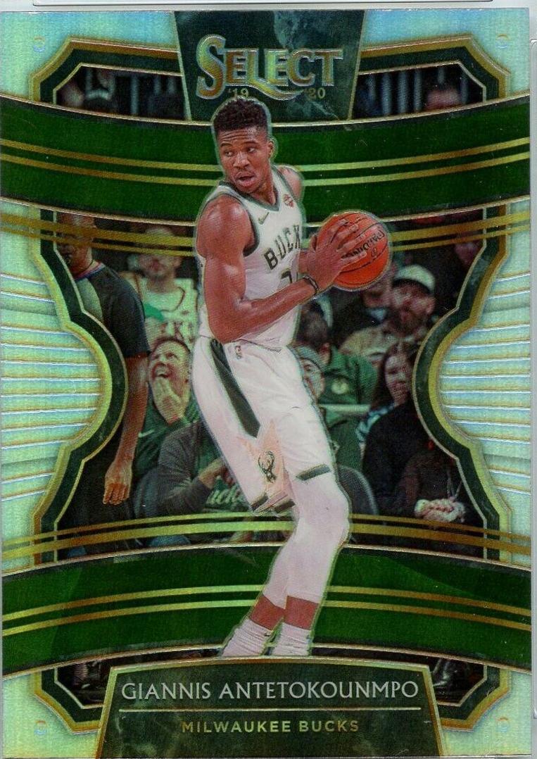 Giannis Antetokounmpo [Silver Prizm] #22