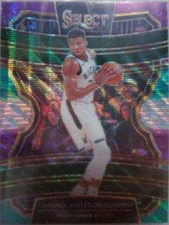 Giannis Antetokounmpo [Tri Color Prizm] #22