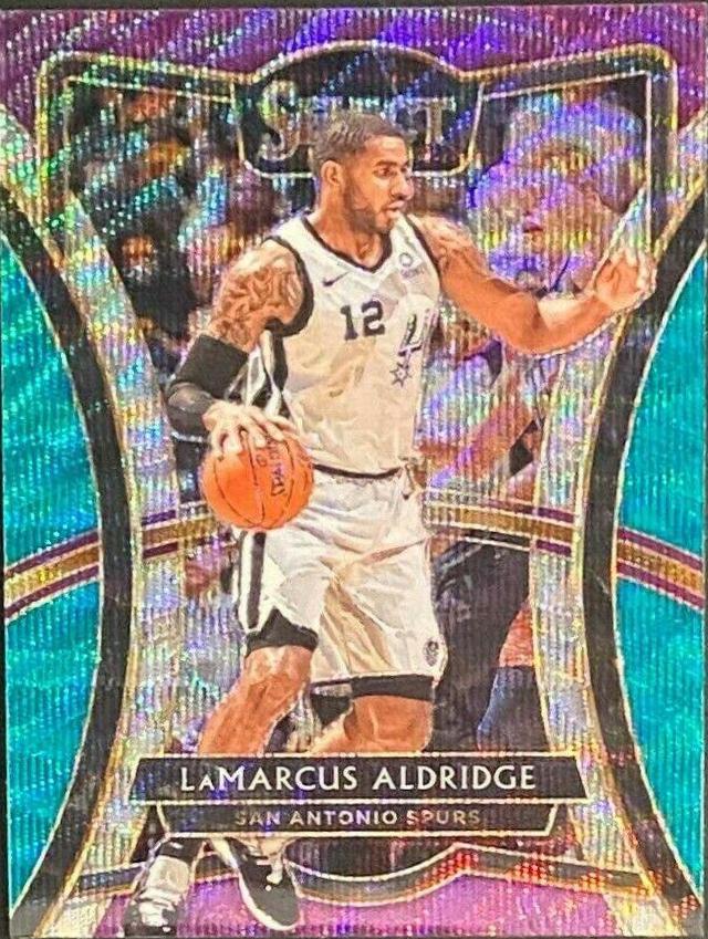 LaMarcus Aldridge [Tri Color Prizm] #153