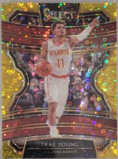 Trae Young [Gold Disco Prizm] #33