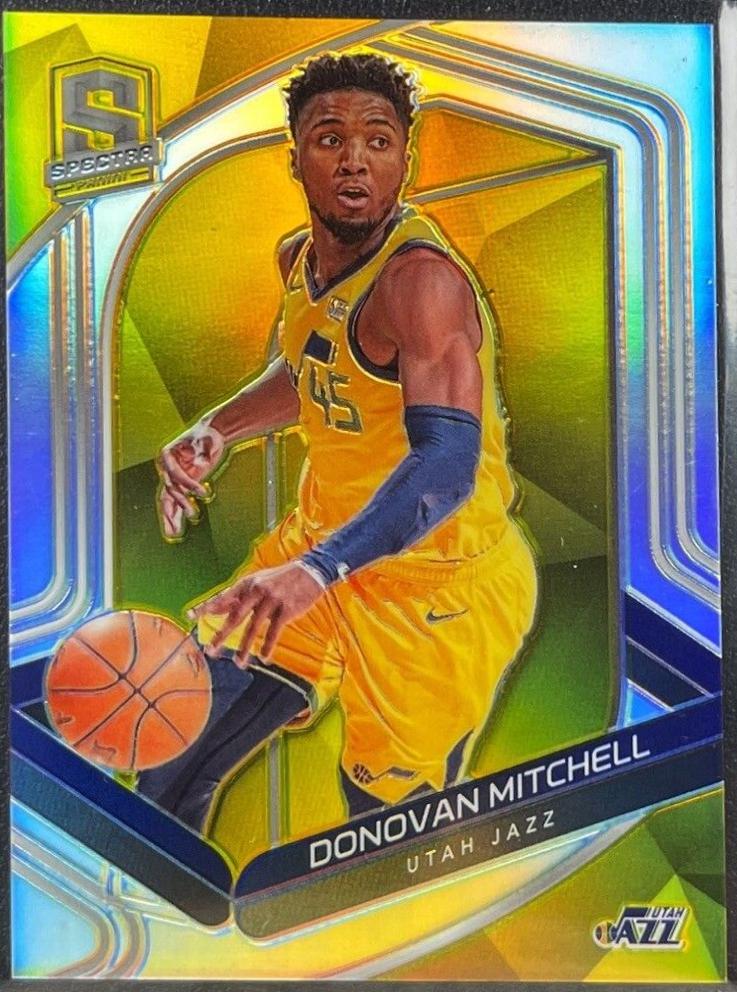 Donovan Mitchell [Gold] #32