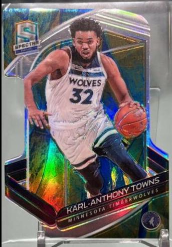 Karl Anthony Towns [Universal Die Cut] #74