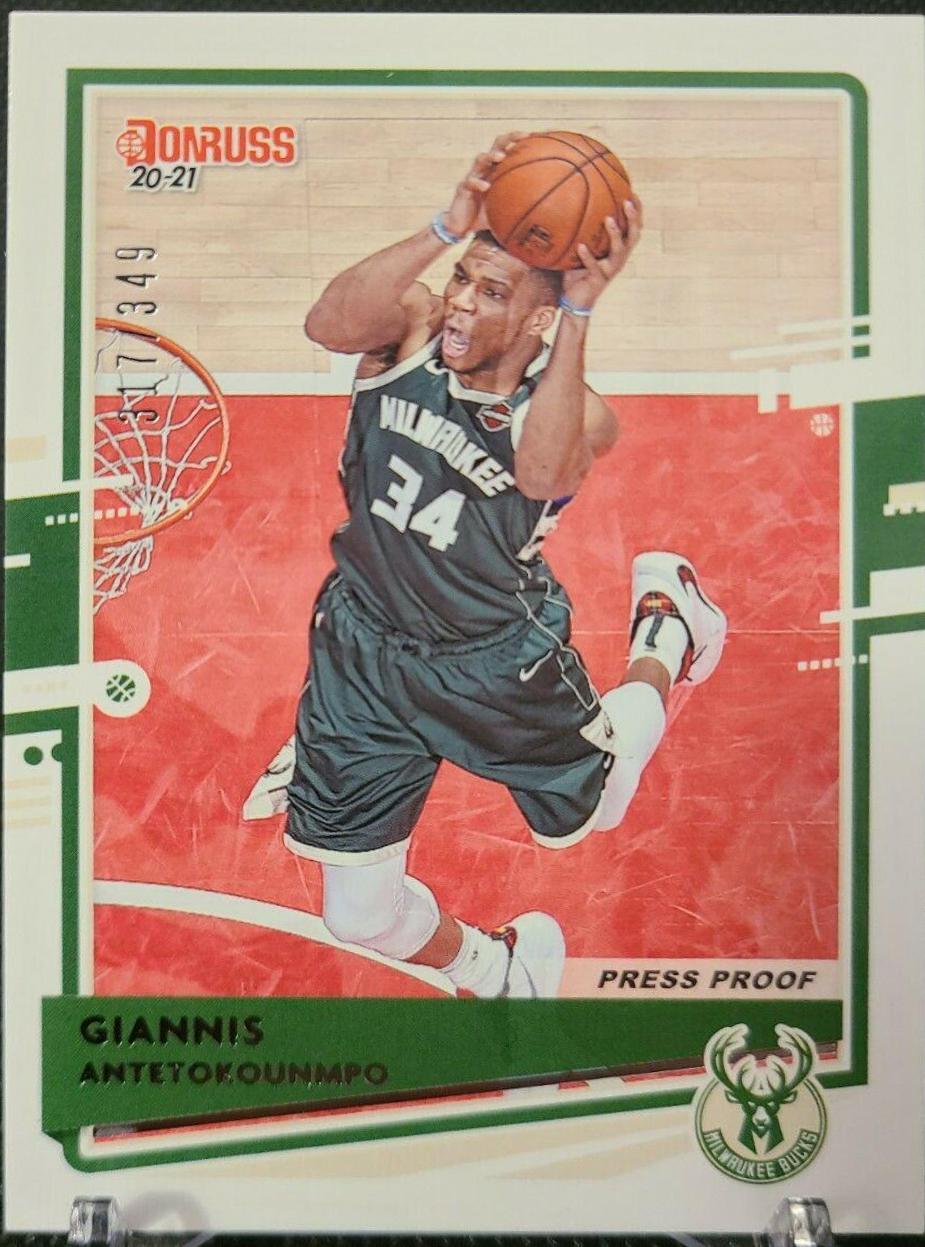 Giannis Antetokounmpo [Press Proof Silver] #104