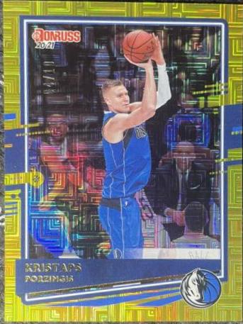 Kristaps Porzingis [Choice Gold] #8