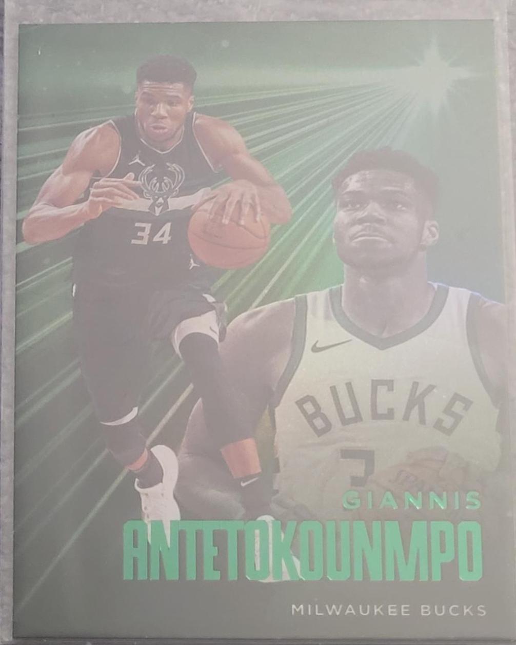 Giannis Antetokounmpo [Green] #229