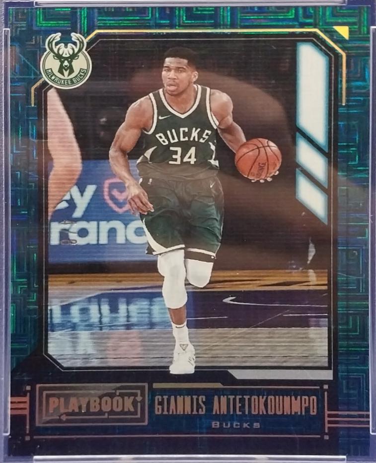 Giannis Antetokounmpo [Lucky Envelopes] #185