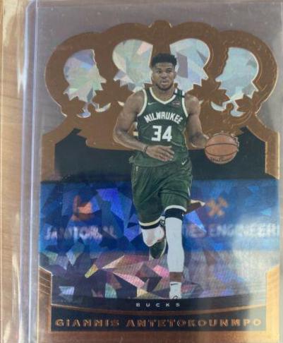 Giannis Antetokounmpo [Crystal] #36