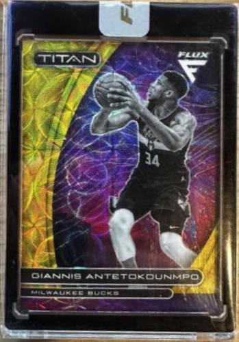 Giannis Antetokounmpo [Gold Scope] #97