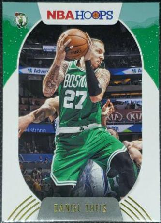 Daniel Theis [Winter] #104