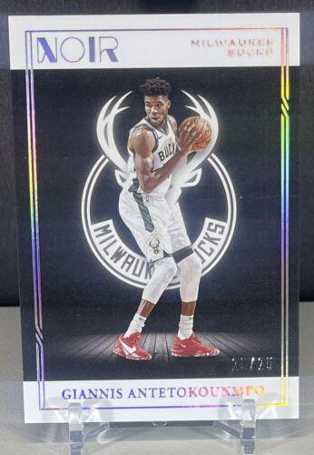 Giannis Antetokounmpo [Holo Silver] #15