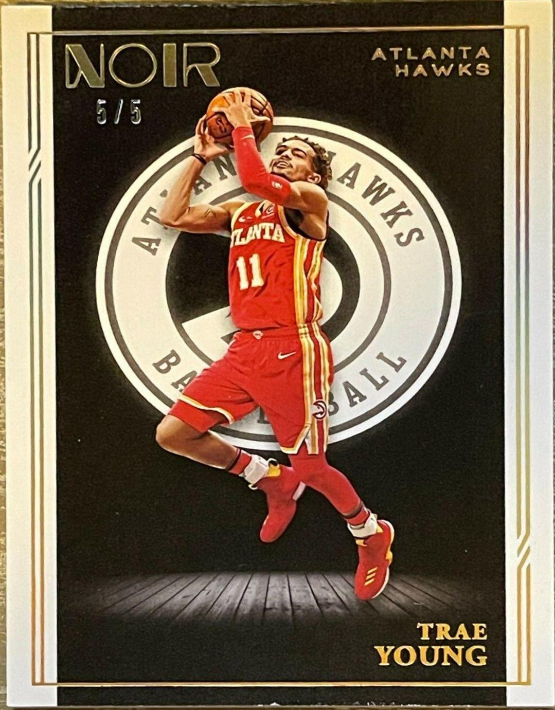 Trae Young [Holo Gold] #75